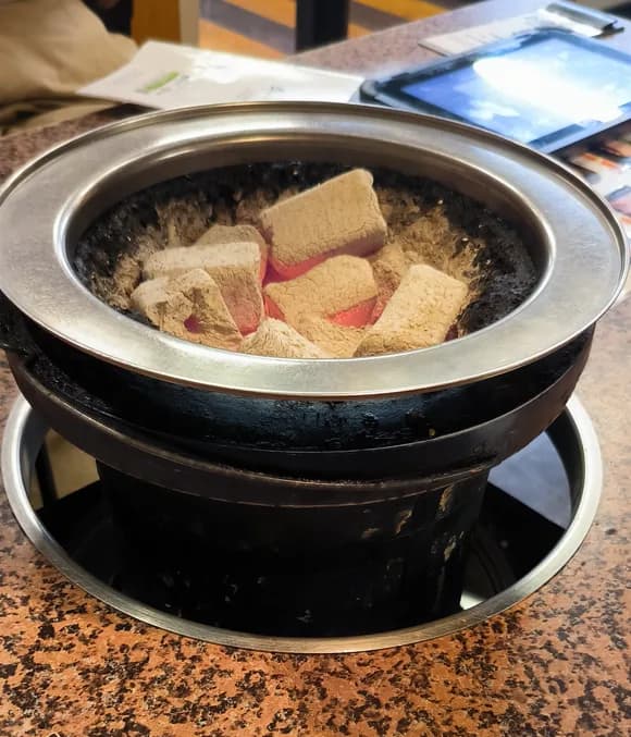 Yakiniku/Steak Gyugyutei