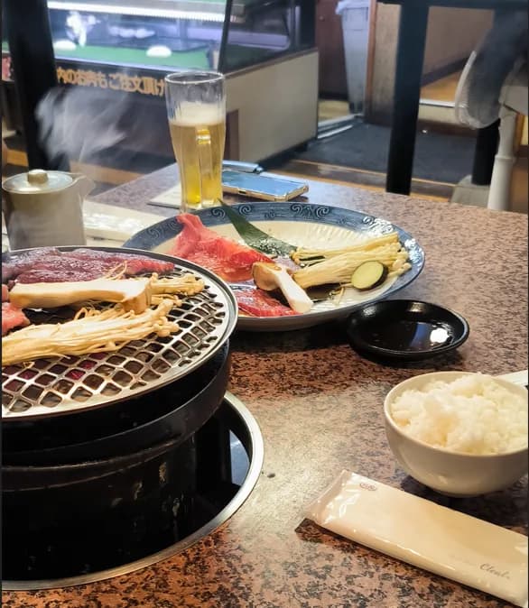 Yakiniku/Steak Gyugyutei