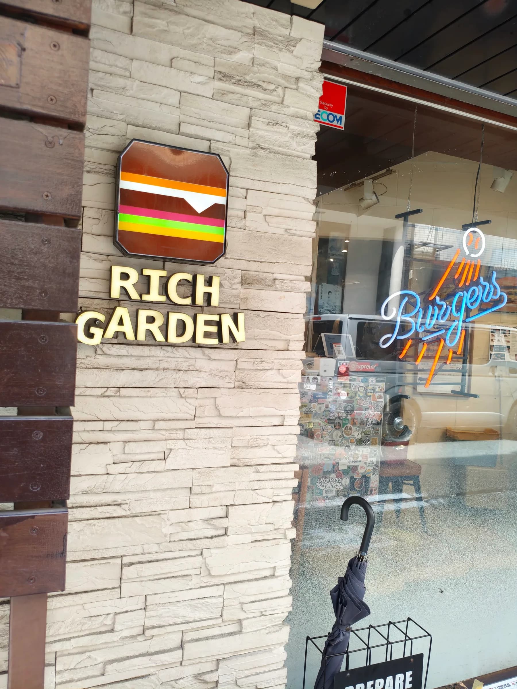 Rich Garden