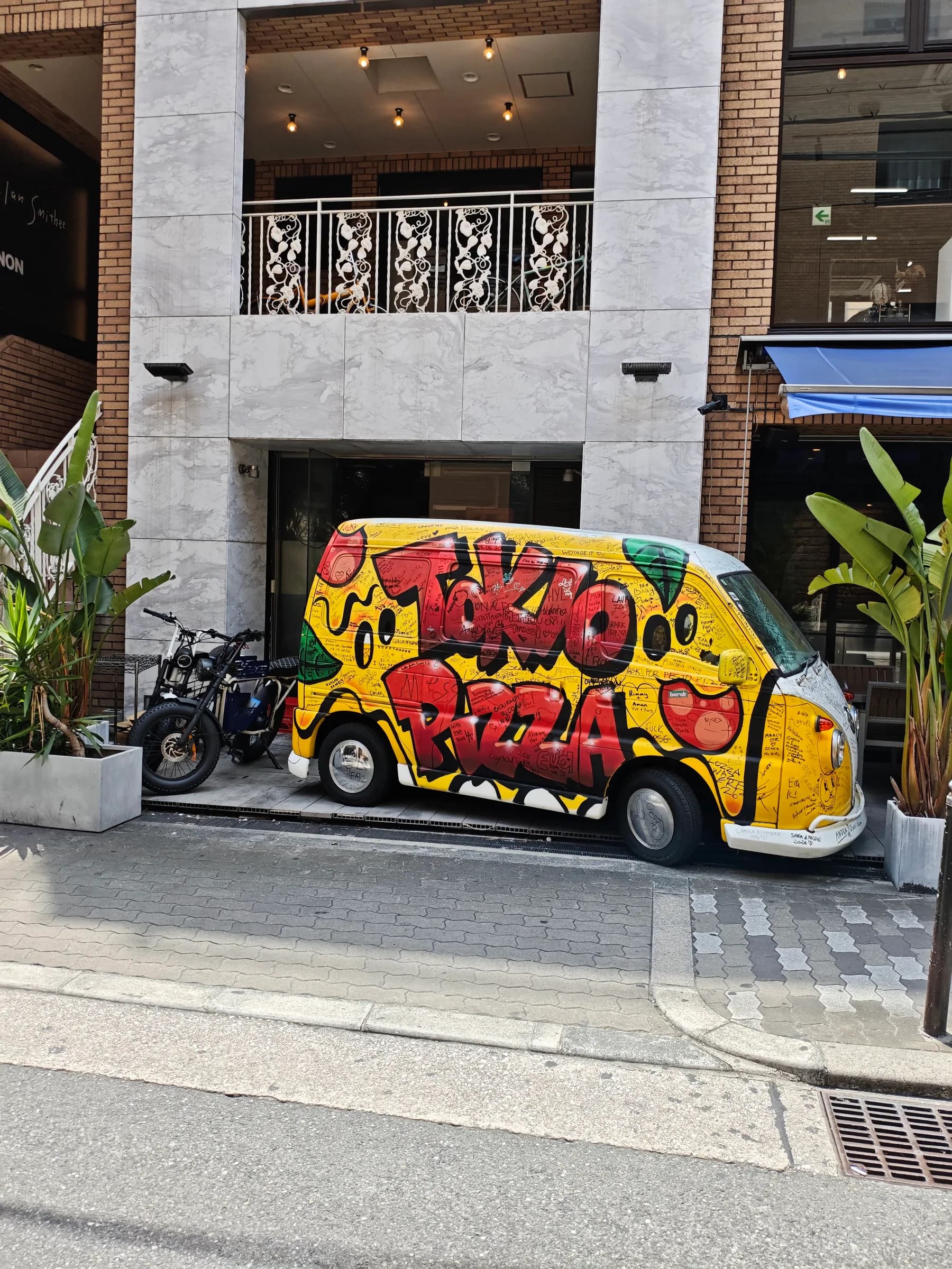 Osaka Minami à pied : néons de Dotonbori, saveurs de Kuromon et culture pop
