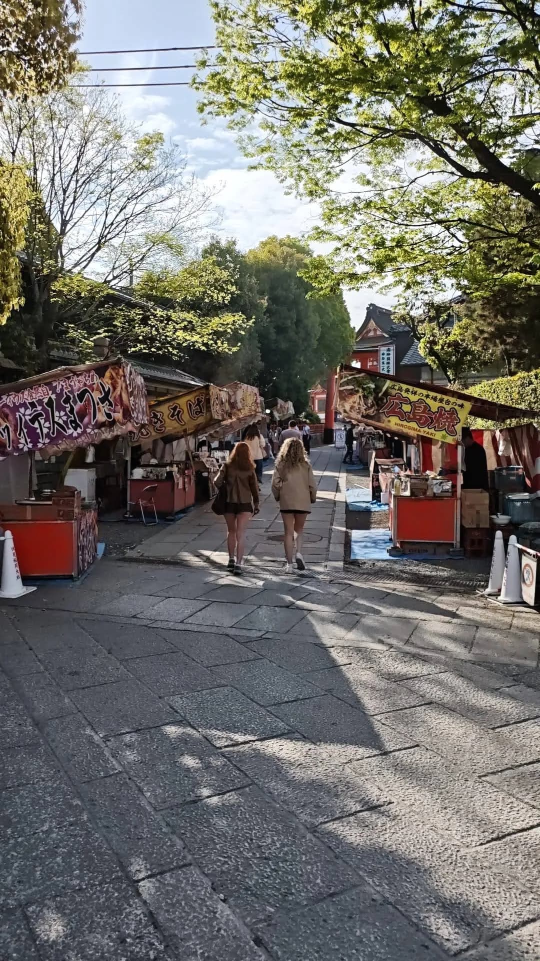 Fushimi Inari Walking Tour: 1,000 Torii, a Samurai Castle & Sake Breweries