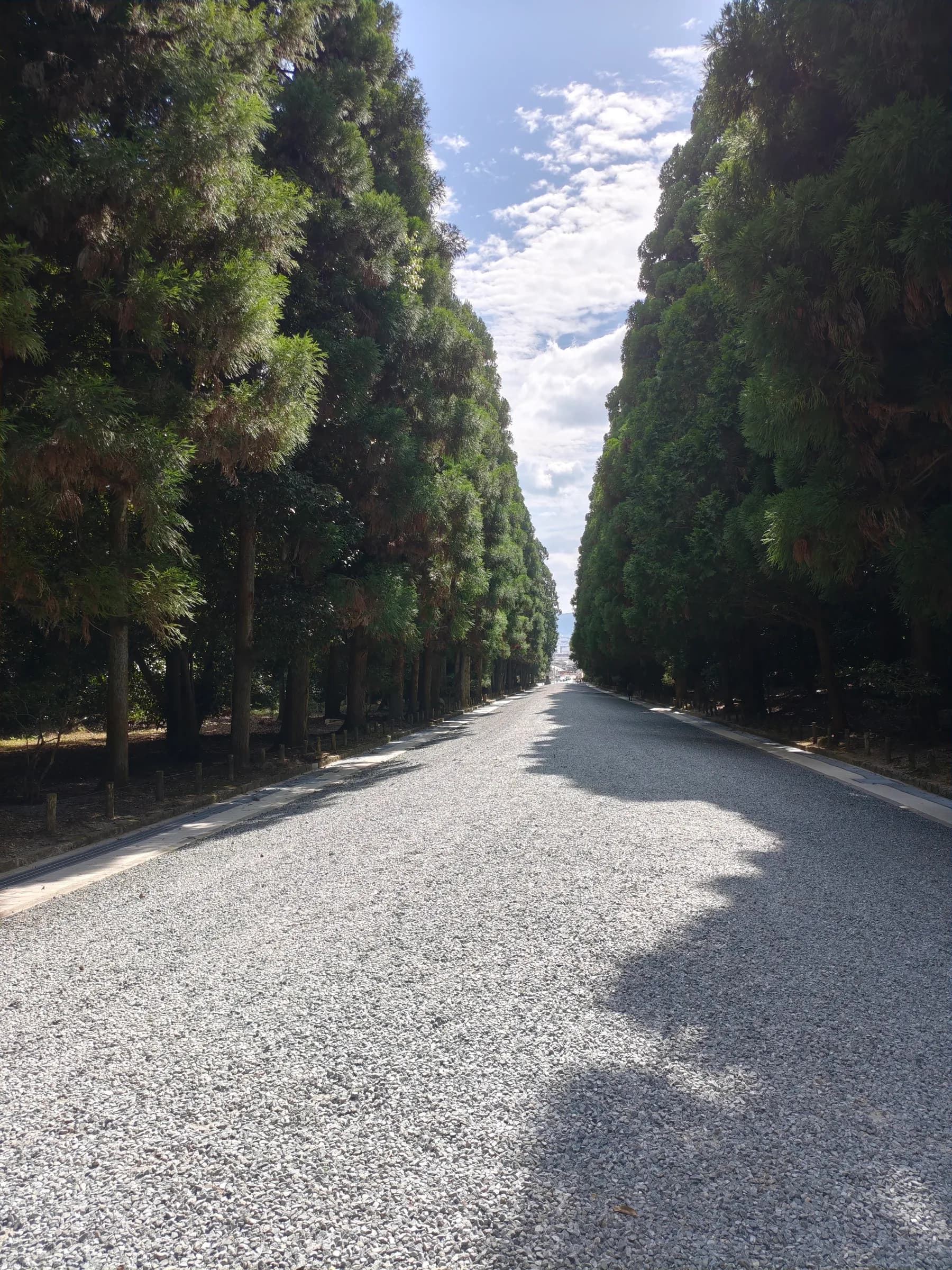 Fushimi Inari Walking Tour: 1,000 Torii, a Samurai Castle & Sake Breweries