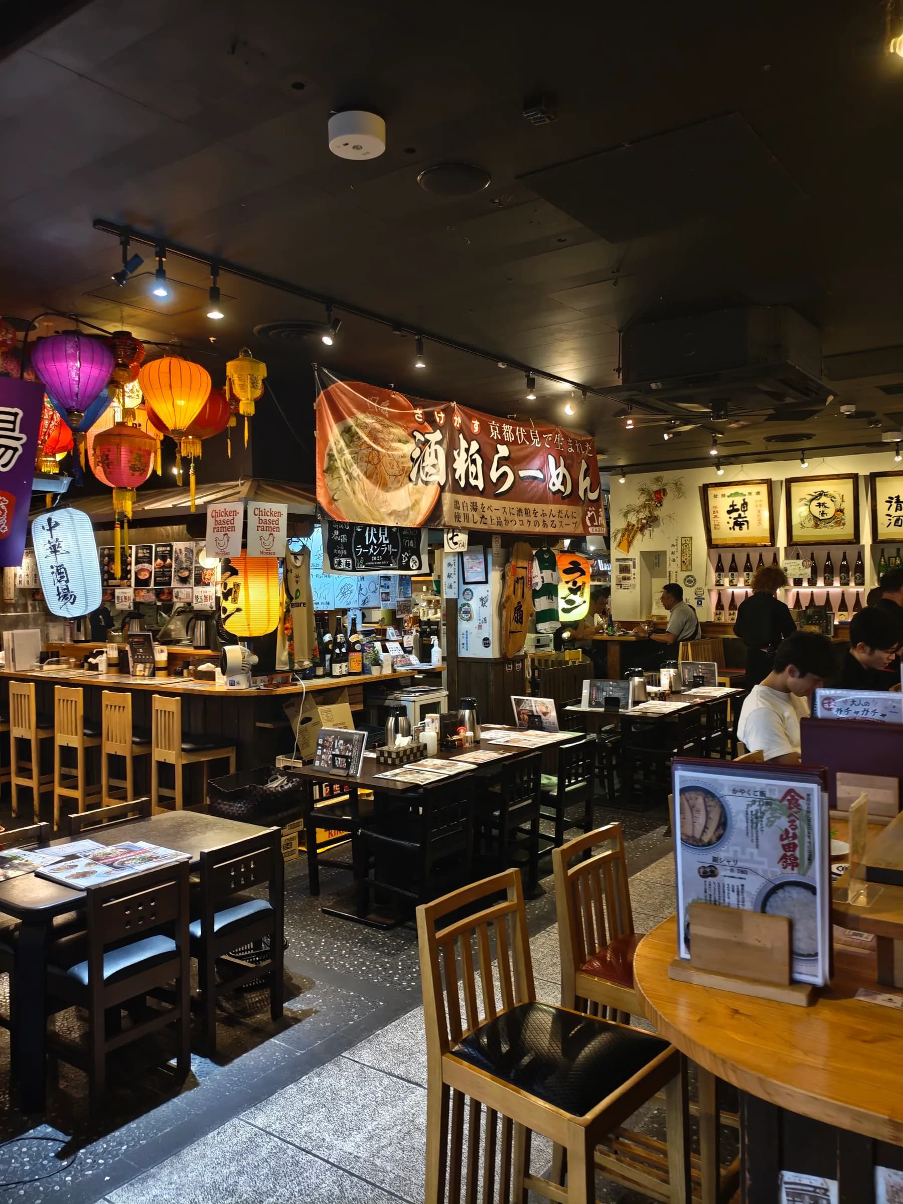 Fushimi Inari Walking Tour: 1,000 Torii, a Samurai Castle & Sake Breweries