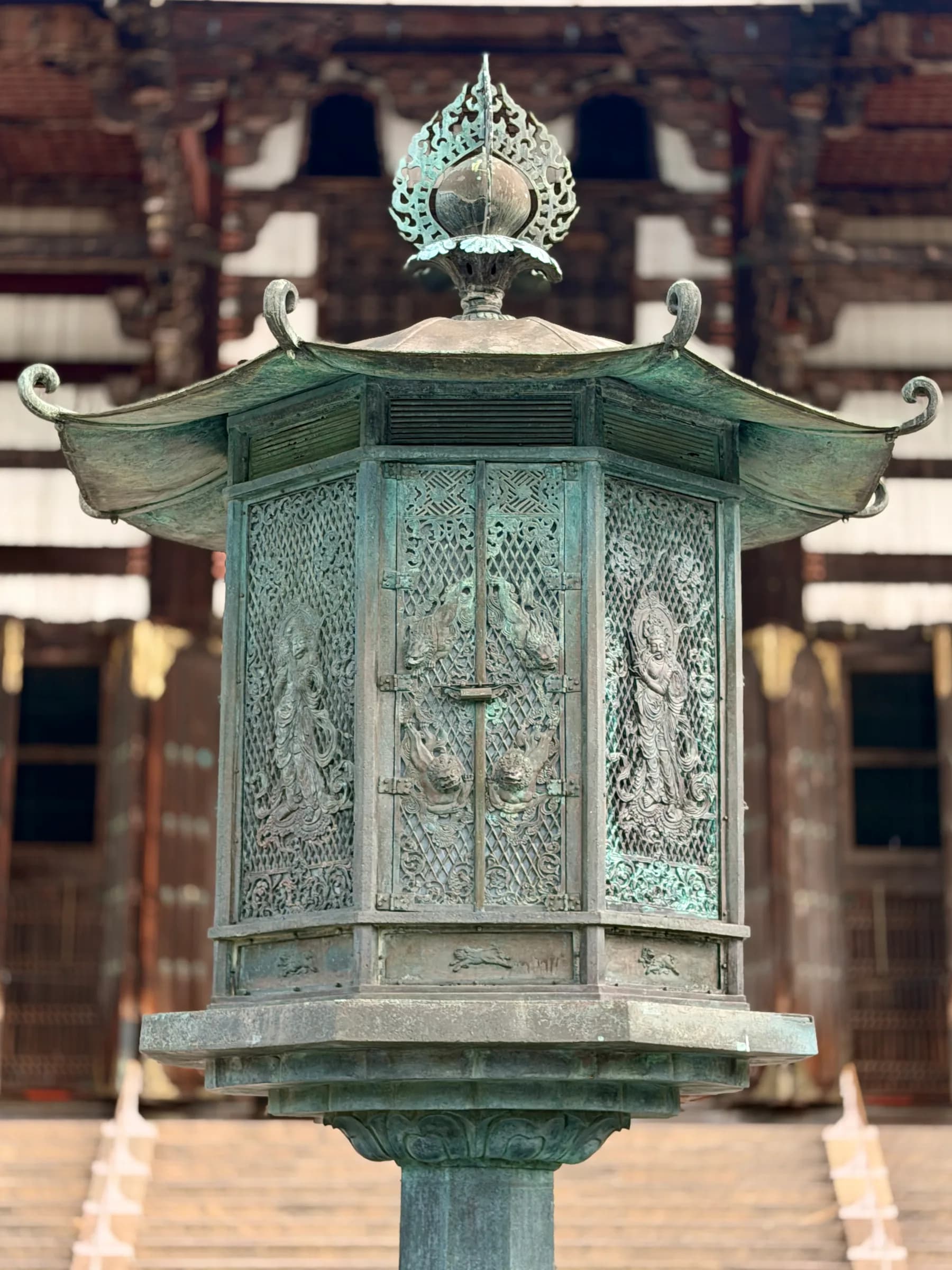 Nara Walking Tour: World Heritage, Sacred Deer, Ancient Forest and Old Town
