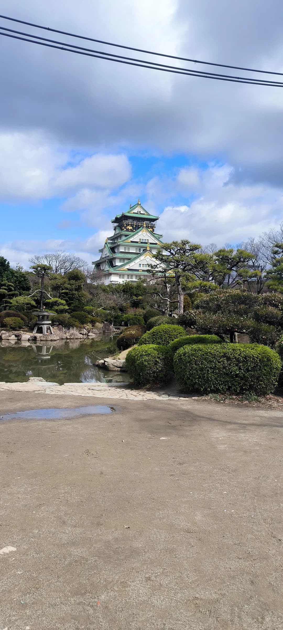 Osaka Day Trip: From Toyotomi Castle to Retro Shinsekai